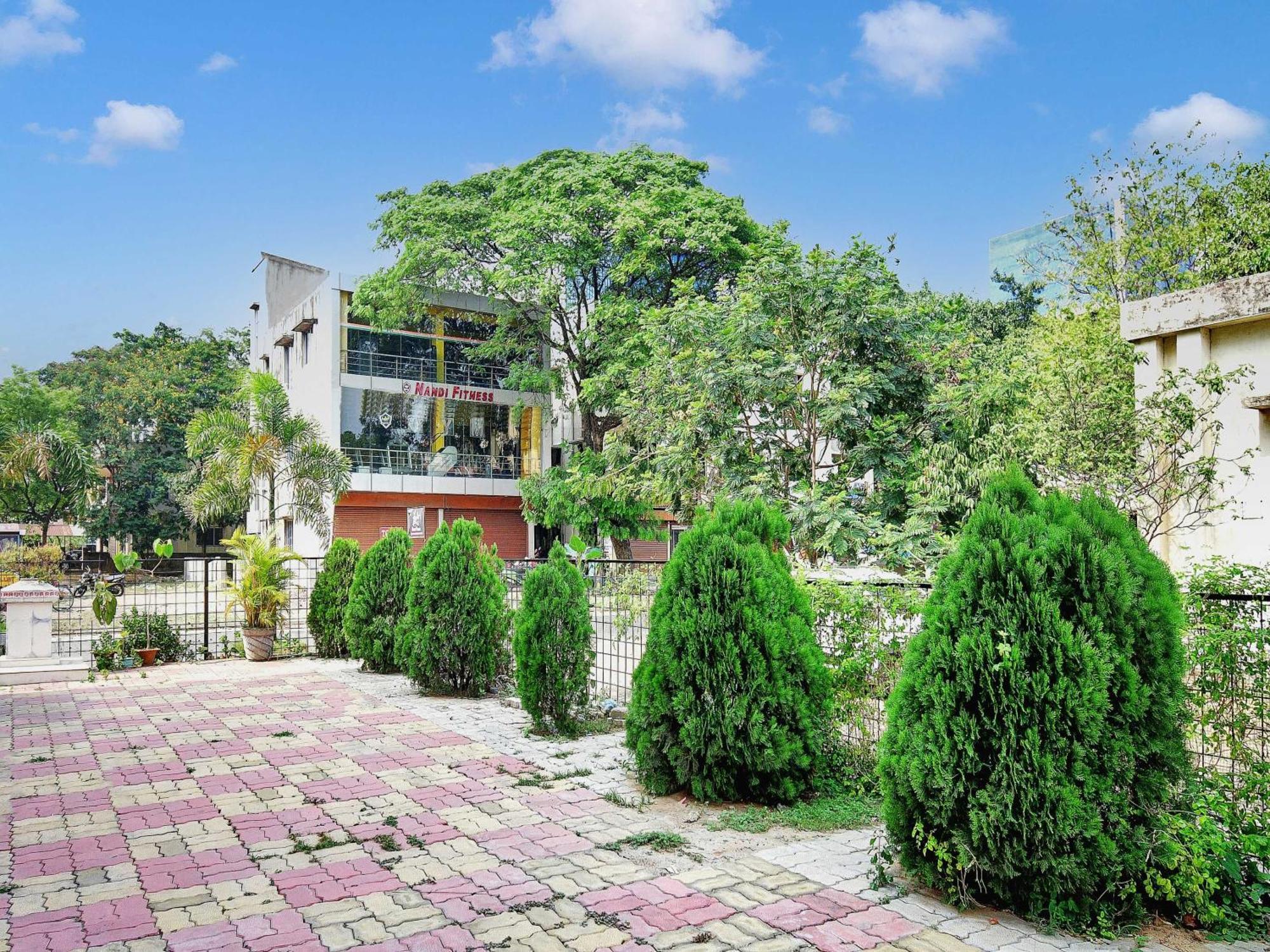 Hotel O Urvashi Guest House Durgápur Kültér fotó